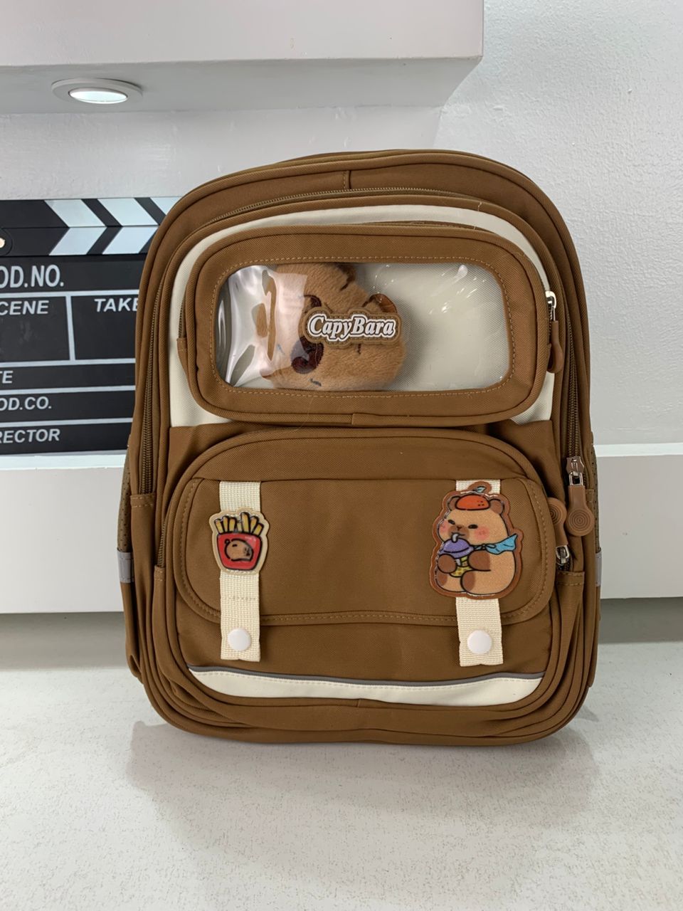 Sac à Dos Enfant Ludique avec Plusieurs Compartiment et un Peluche LM-5122 Marron – حقيبة ظهر للأطفال بني