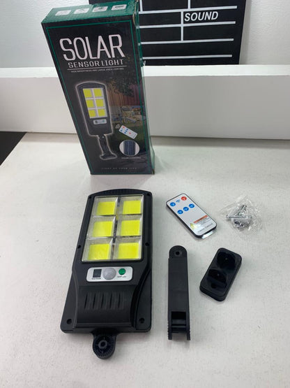Lampadaires solaires à LED d’extérieur avec détecteur de mouvements – مصباح خارجي يعمل بالطاقة الشمسية