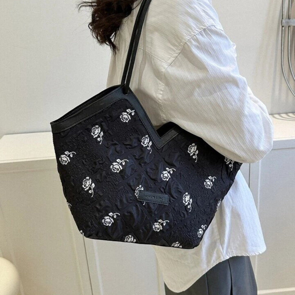 Sac à bandoulière à motif floral avec motif de patch de lettre تنزوت