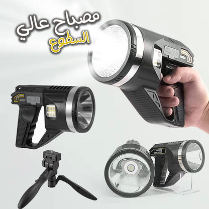 Lampe de poche rechargeable super lumineuse avec longue durée de vie de la batterie تنزوت