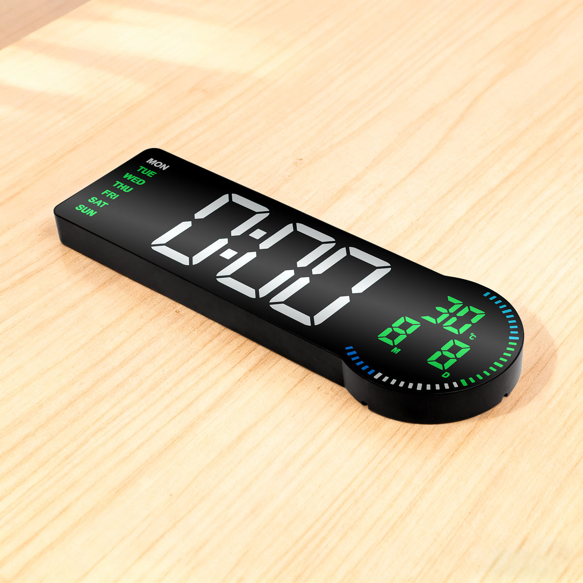 Horloge Murale Numérique LED RGB avec Télécommande et Calendrier 6688 - ساعة حائط رقمية ذكية إضاءة مع منبه ودرجة حرارة