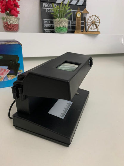 Détecteur de faux billets avec lumière UV bleue et blanche