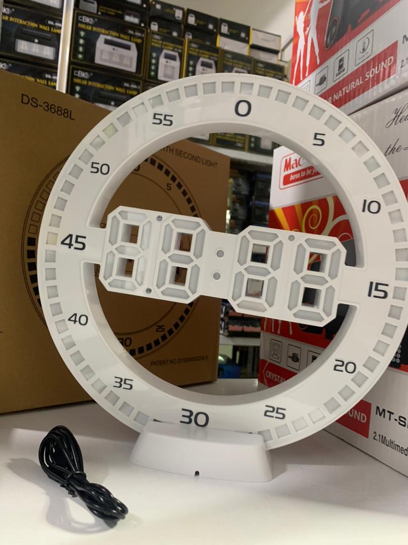 Horloge murale numérique 3D