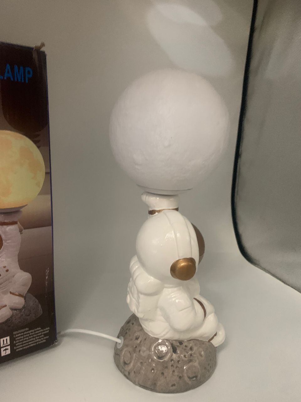 Veilleuse Astronaute et Lampe de Table en Céramique