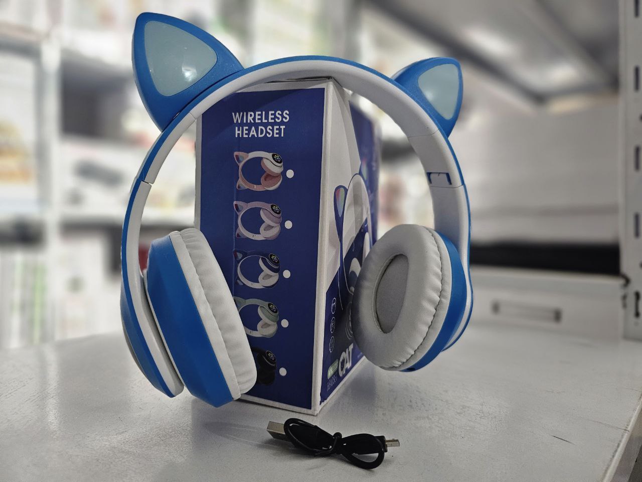 Casque stéréo Bluetooth sans fil oreilles de chat électroluminescents avec support carte TF