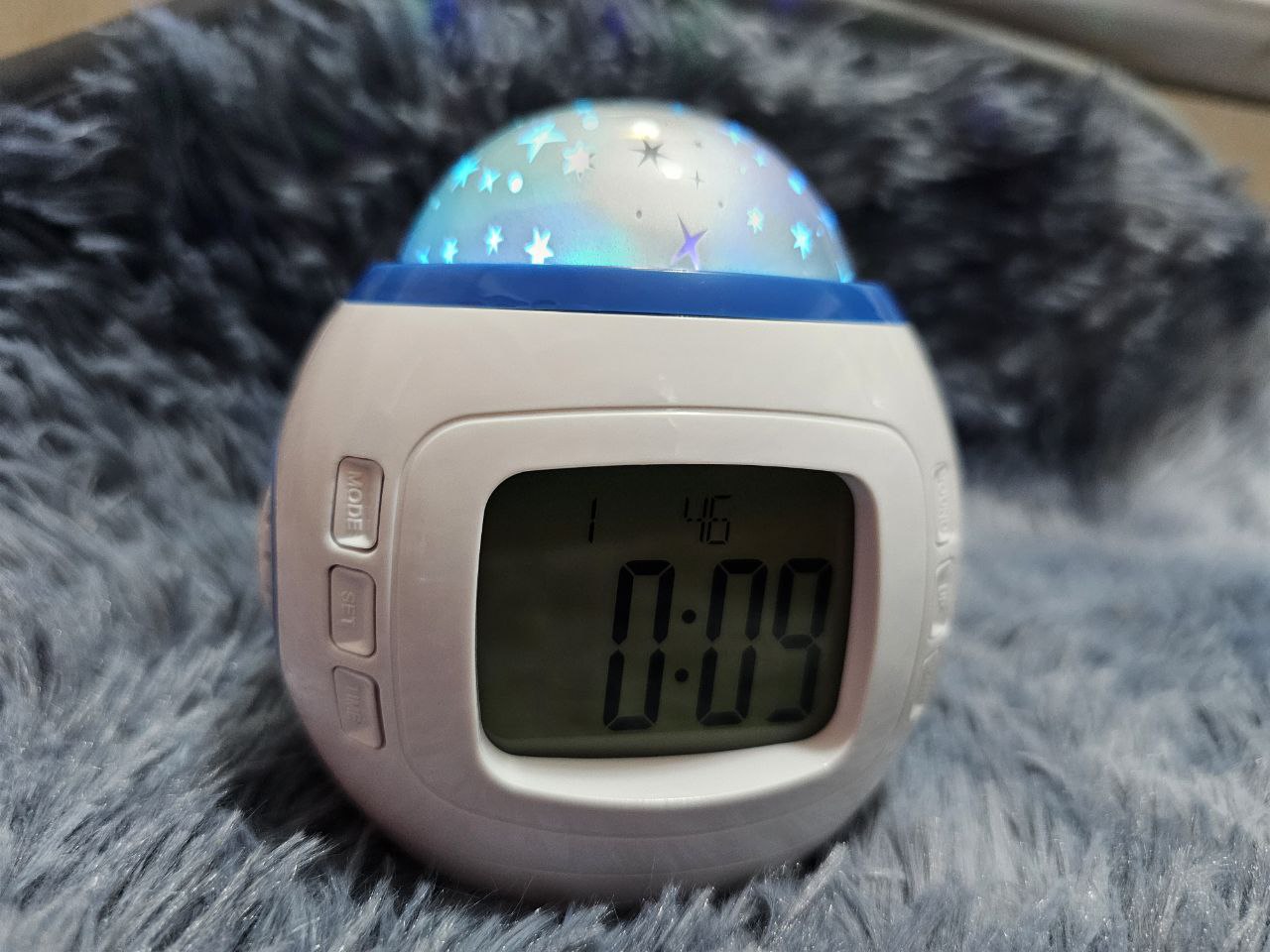 Réveil Digital à LED avec Projection étoilée avec calendrier, thermomètre, fonction de répétition