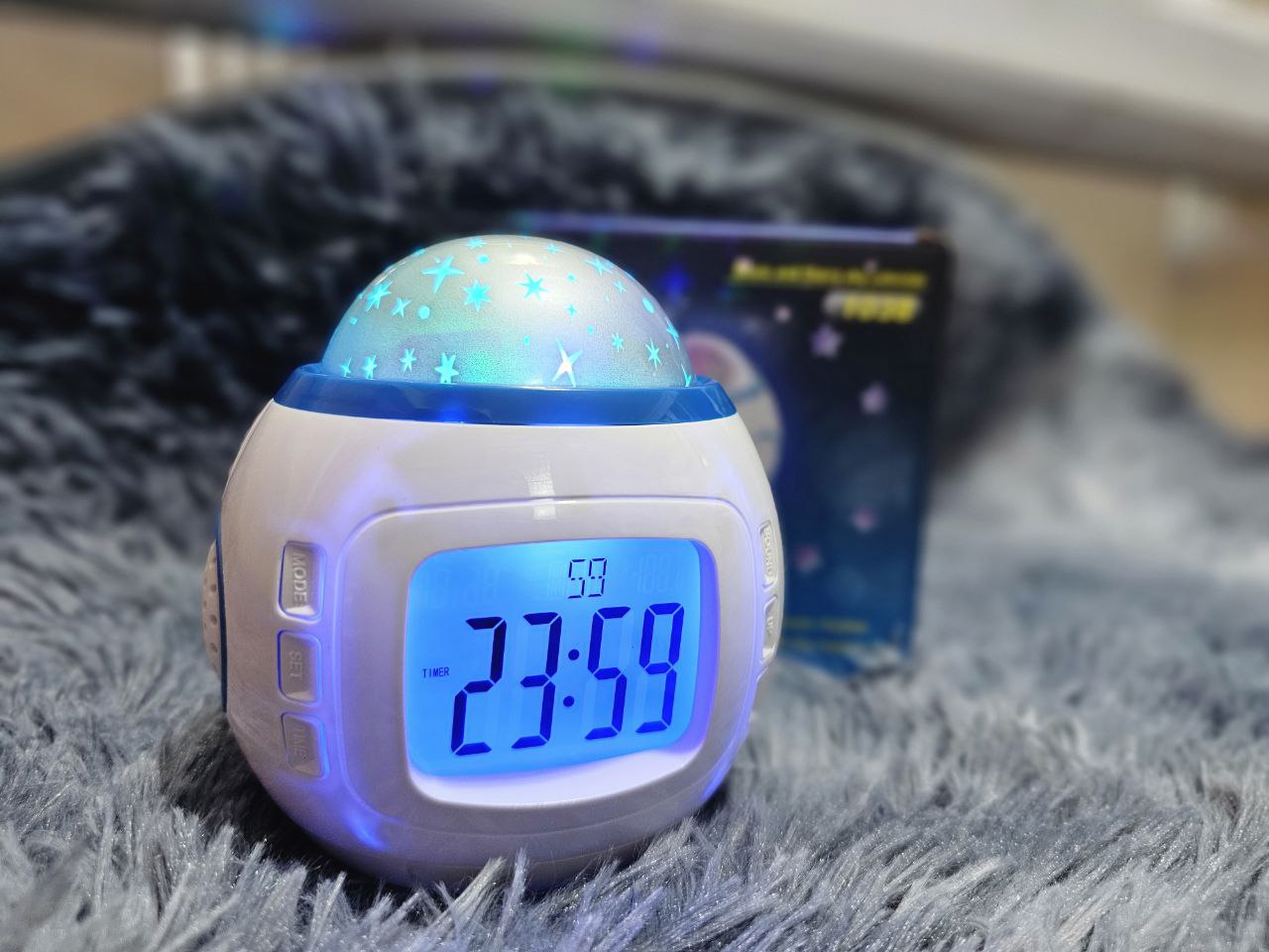 Réveil Digital à LED avec Projection étoilée avec calendrier, thermomètre, fonction de répétition
