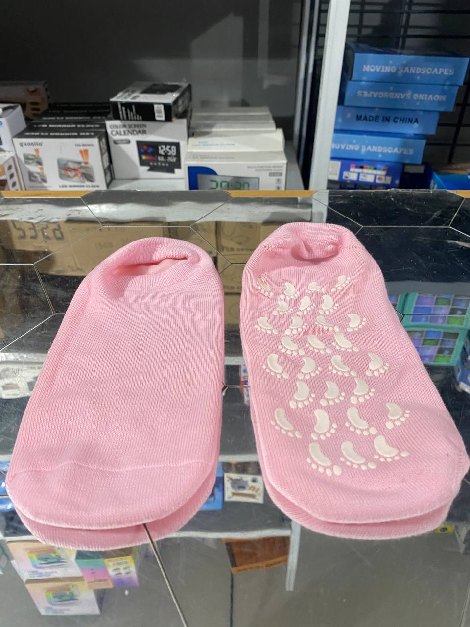 Chaussettes en Gel de Silicone réutilisables, masque pour les pieds, hydratant, blanchissant, exfoliant - جوارب من جل السيليكون لترطيب و تبييض و تقشيير القدم