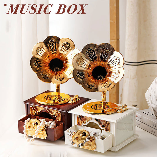 Phonographe trompette dorée et boîte à Bijoux Décorative – صندوق موسيقي تنزوت