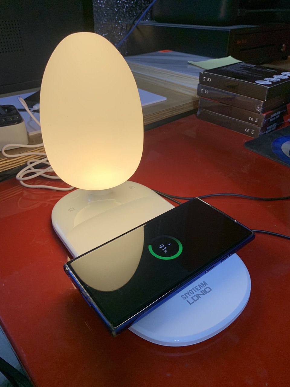 Veilleuse à luminosité réglable, chargeur de téléphone sans fil LDNIO Y3