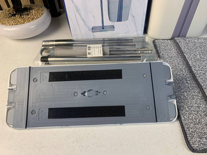 Balai-serpillère plat avec seau à deux compartiments et lingettes en microfibre - ممسحة مايكروفيبر مع دلو بغرفتين للفصل بين الماء النظيف