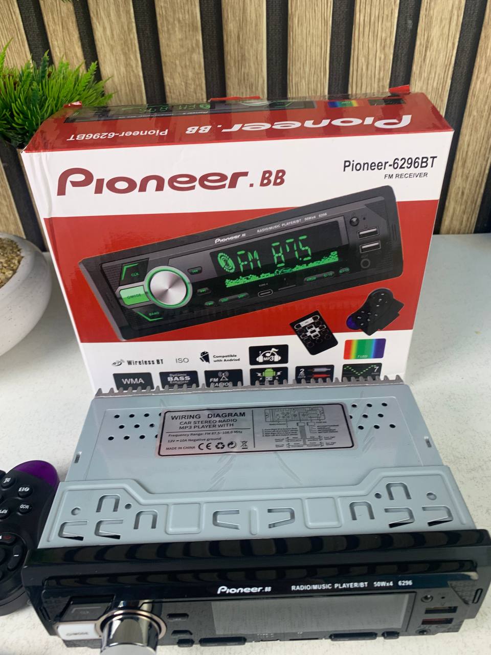 Pioneer-6296BT FM Receiver & MP3 Player pour Voitures - جهاز راديو سيارة بايونير الذكي مع بلوتوث وإضاءة