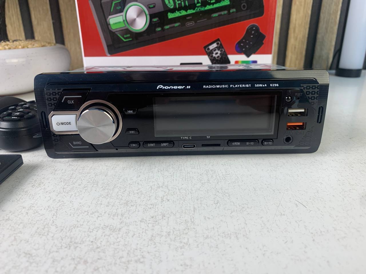 Pioneer-6296BT FM Receiver & MP3 Player pour Voitures - جهاز راديو سيارة بايونير الذكي مع بلوتوث وإضاءة